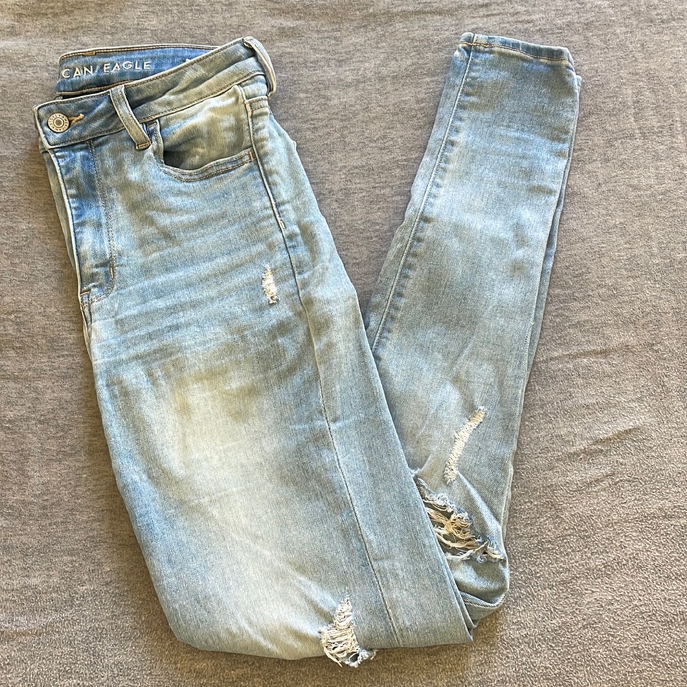 American Eagle light wash super hi-rise jegging